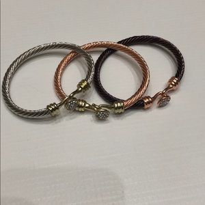 Set of 3 Clasp Bracelets